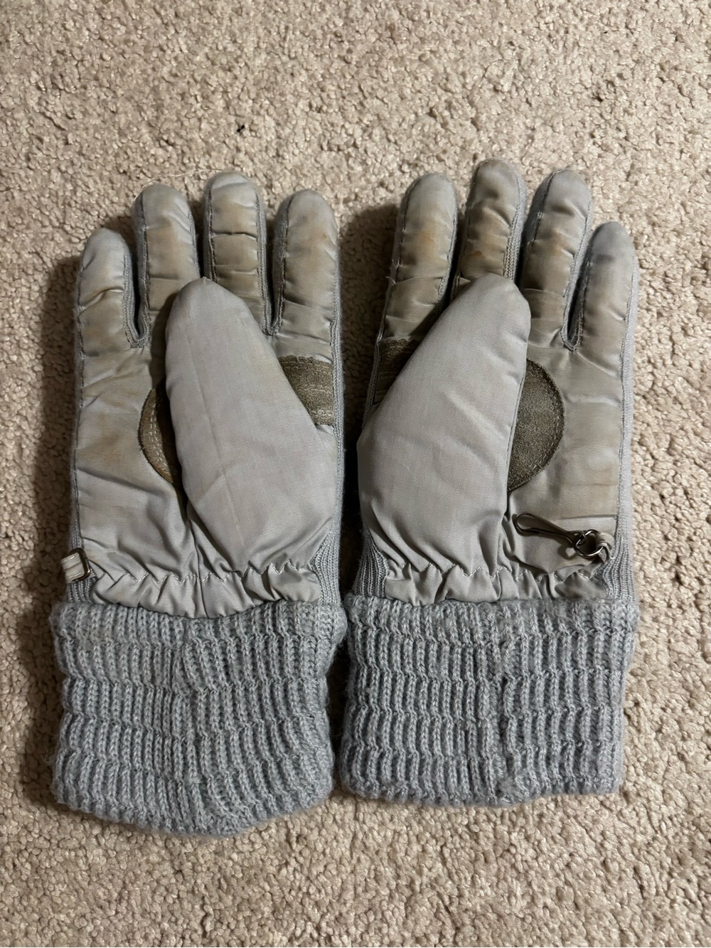 Thinsulate Gray and Pink Insulated Women's Winter Gloves - Picture 2 of 7